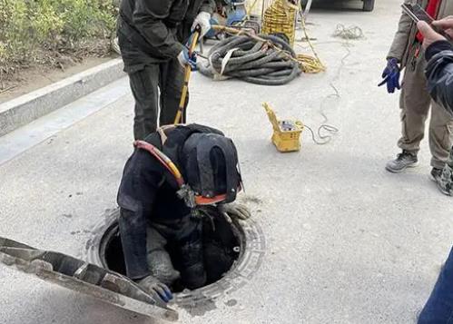 顺平抽化粪池公司分享管道气囊封堵的原理。